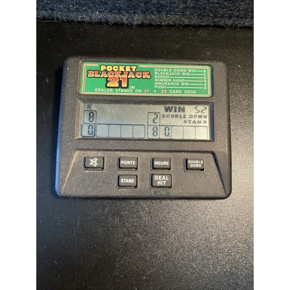 Pocket Blackjack 21 Radica  Hand Held  Electronic Game‎ Model 1350 Tested Works